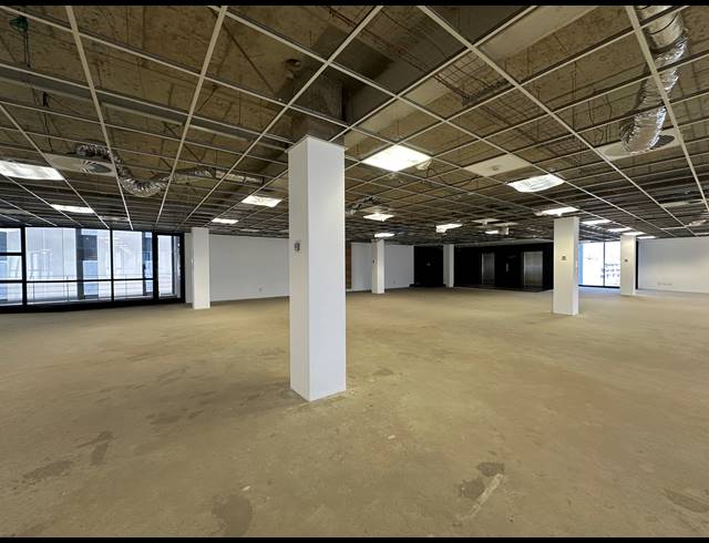 1,442M² OFFICE TO LET IN SANDTON CENTRAL